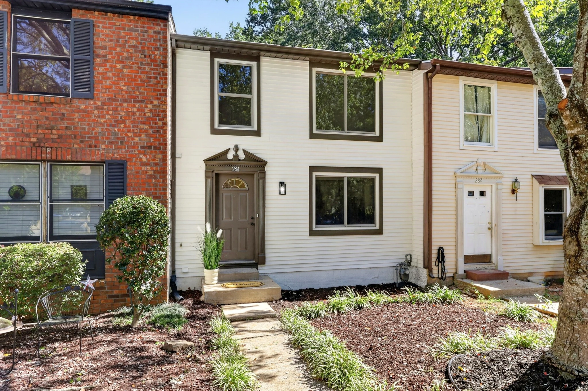 Front elevation and garden · 284 Roswell Commons Circle